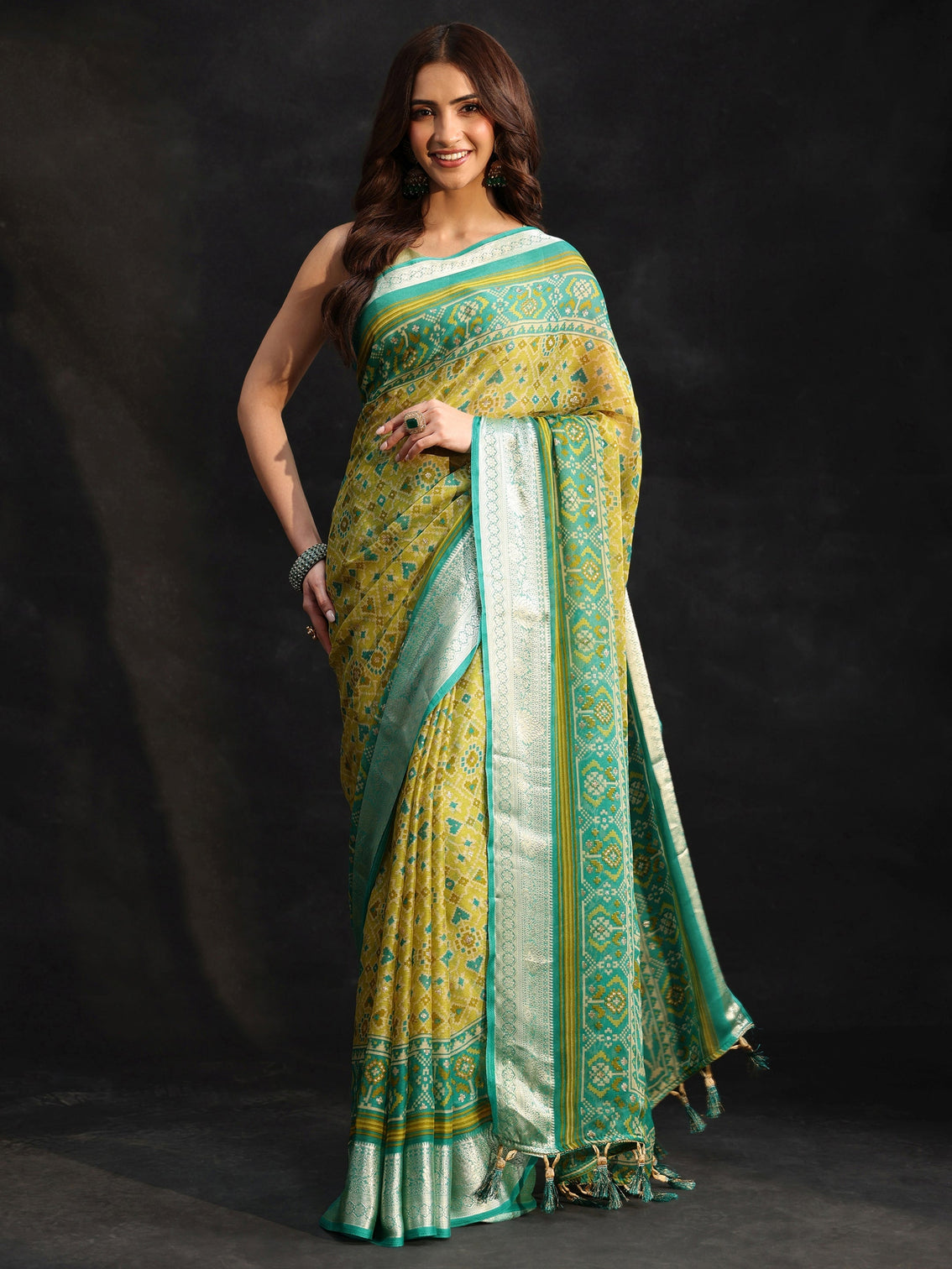 Mameraa Sea Green Patola Printed Chiffon Saree