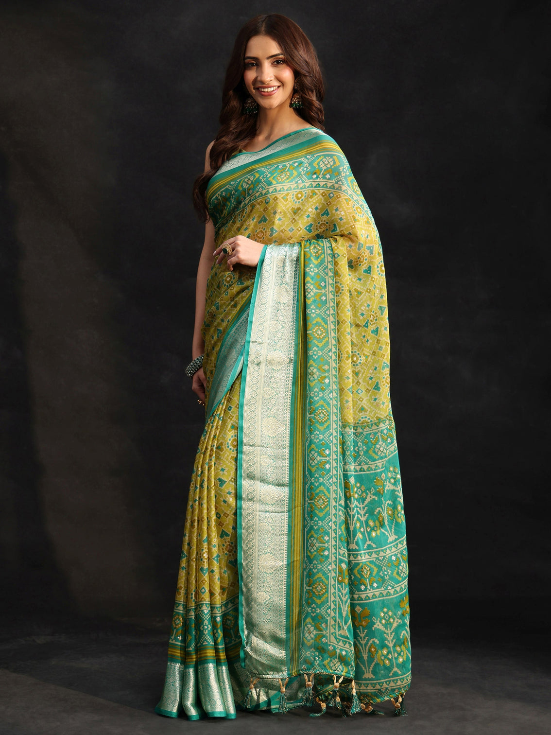 Mameraa Sea Green Patola Printed Chiffon Saree