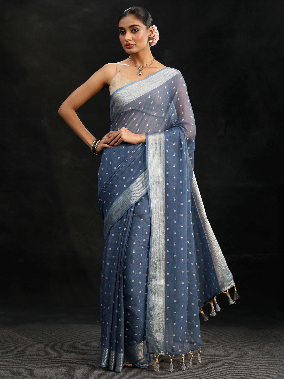 Mameraa Steel Blue Floral Printed Chiffon Saree