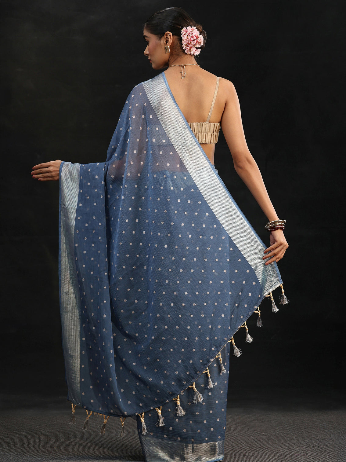Mameraa Steel Blue Floral Printed Chiffon Saree