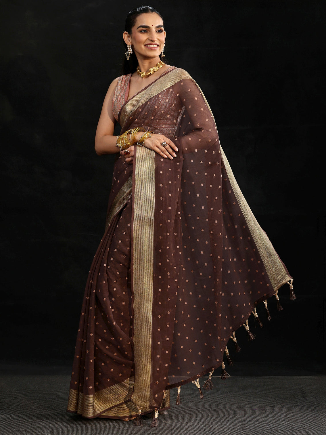 Mameraa Chocolate Brown Floral Printed Chiffon Saree