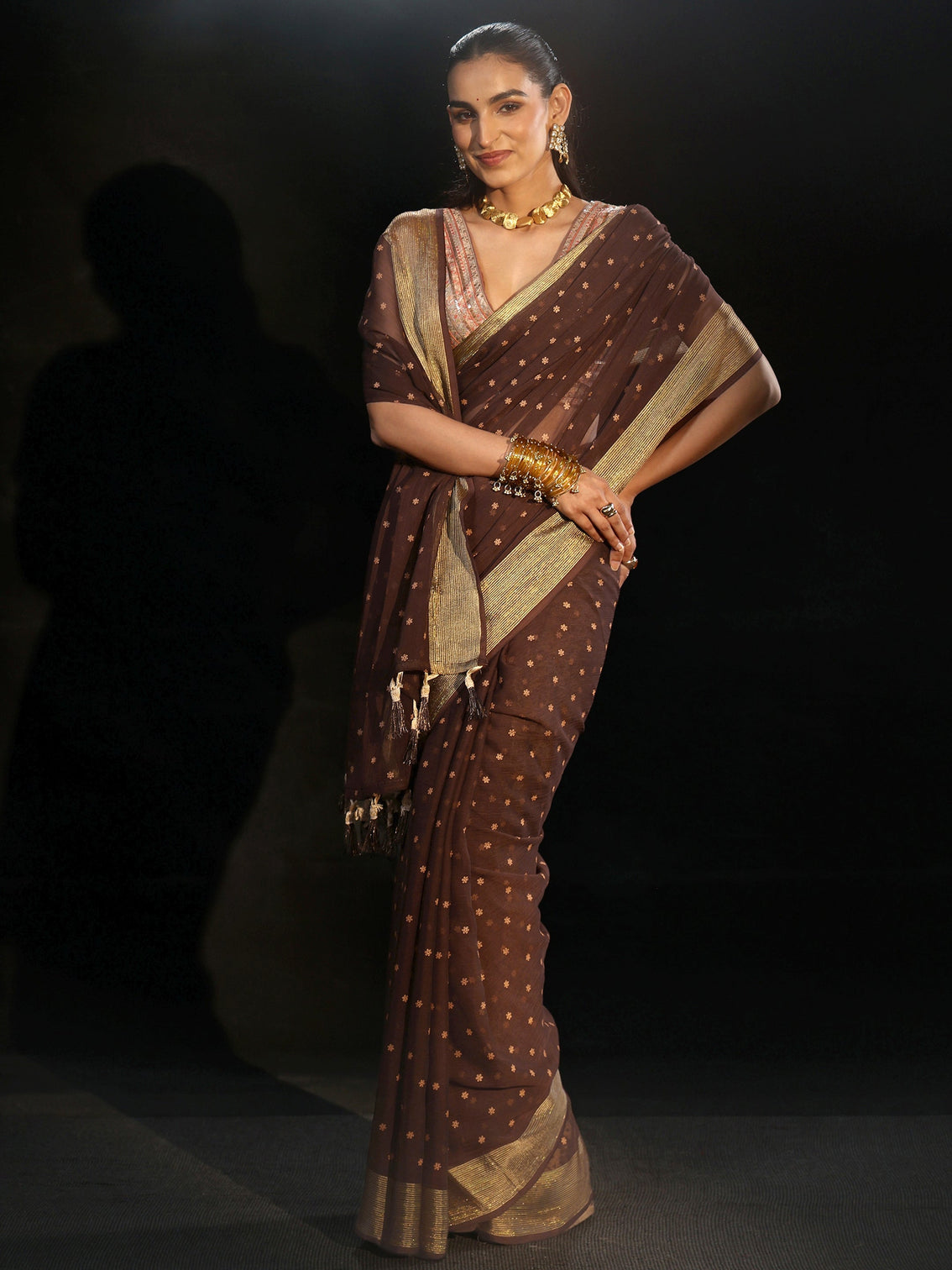 Mameraa Chocolate Brown Floral Printed Chiffon Saree