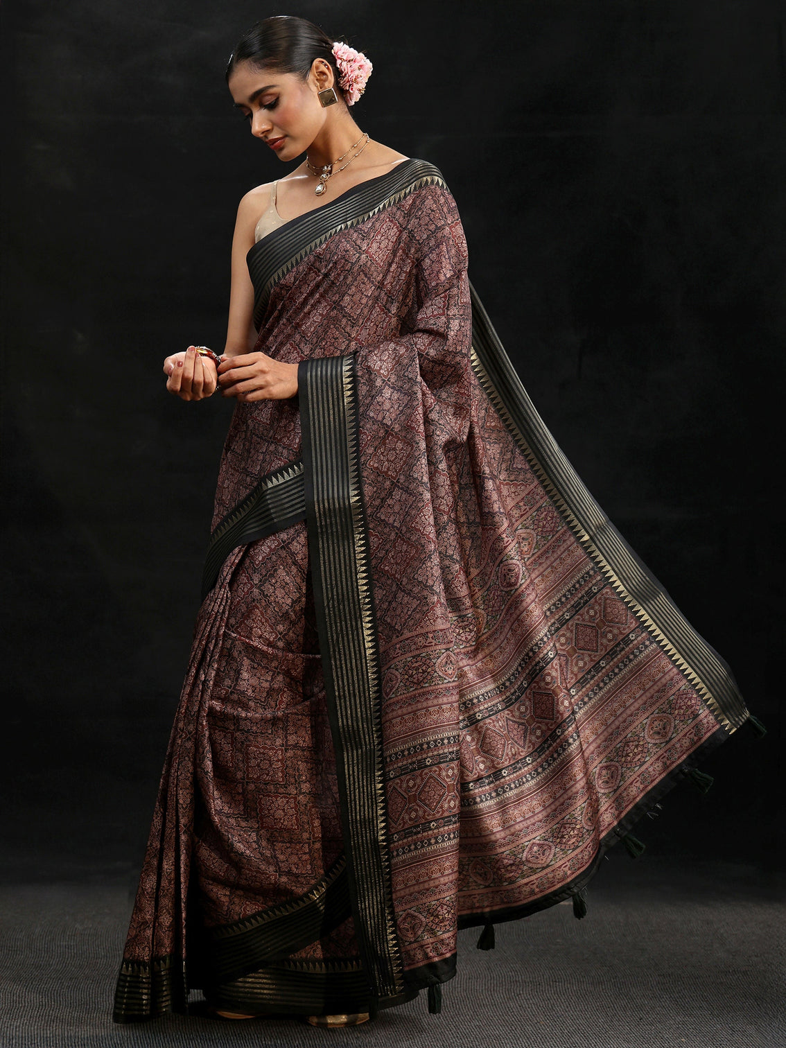 Mameraa Black Floral Foil Printed Silk Blend Saree