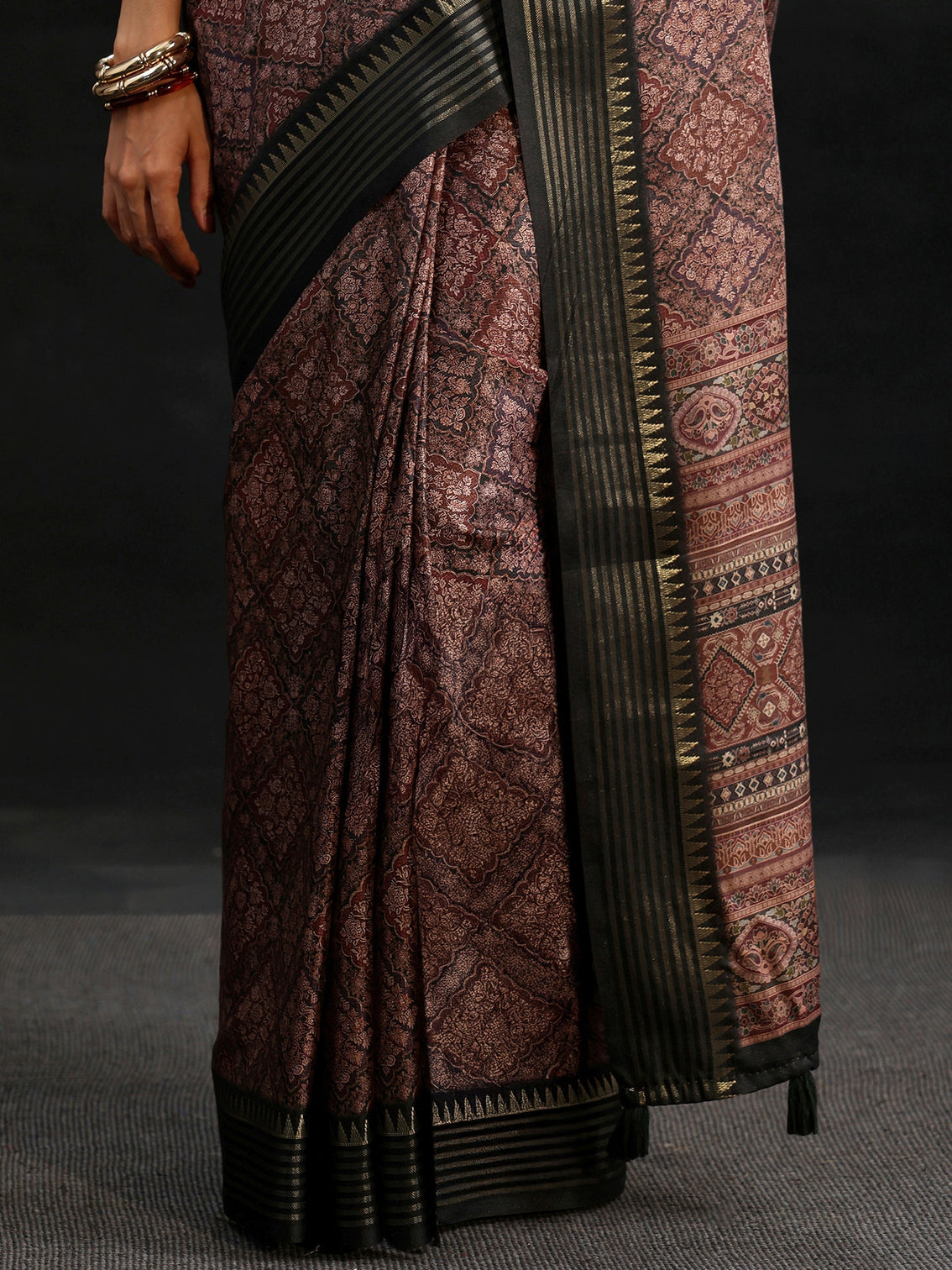 Mameraa Black Floral Foil Printed Silk Blend Saree