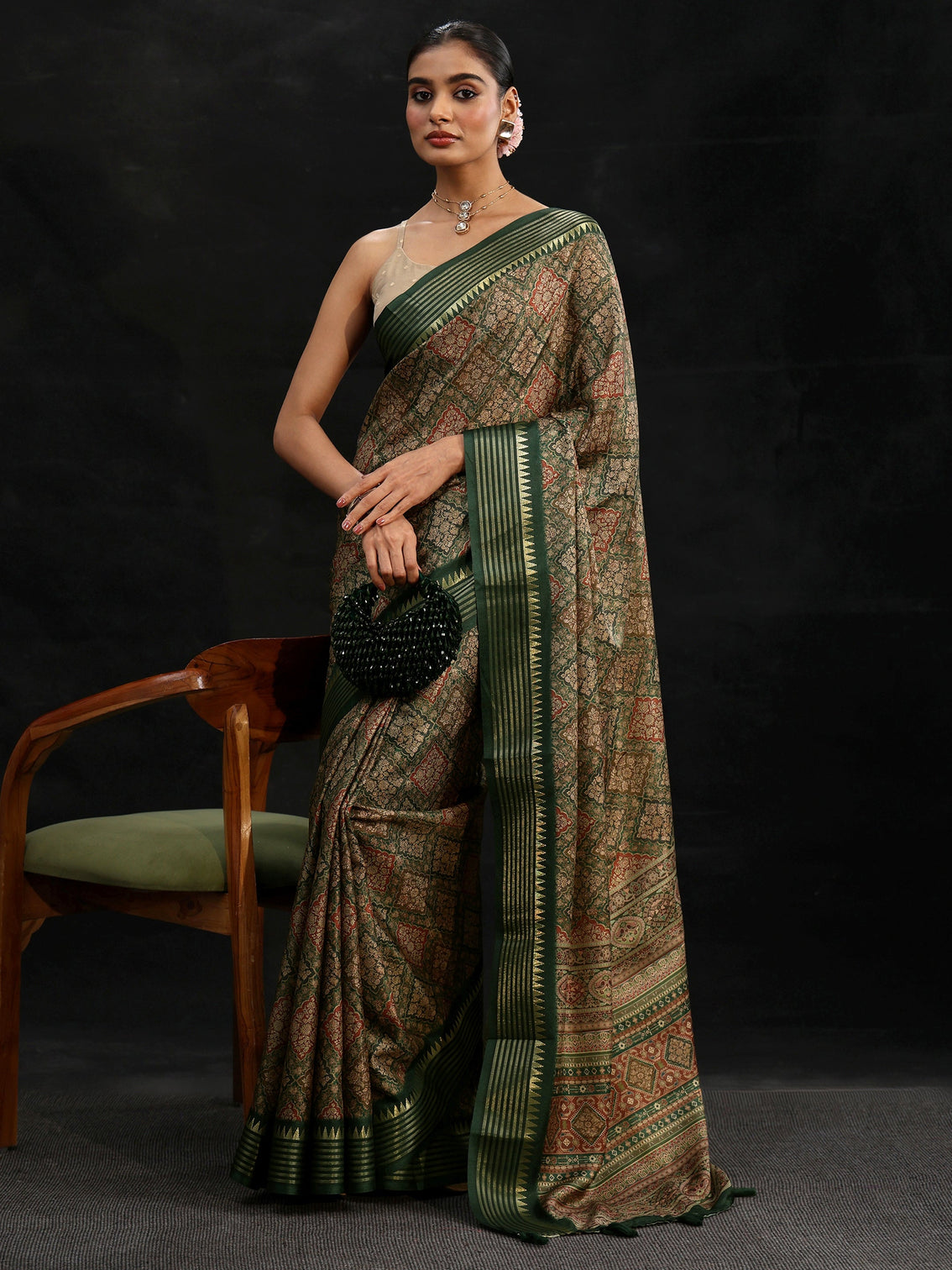 Mameraa Green Floral Foil Printed Silk Blend Saree
