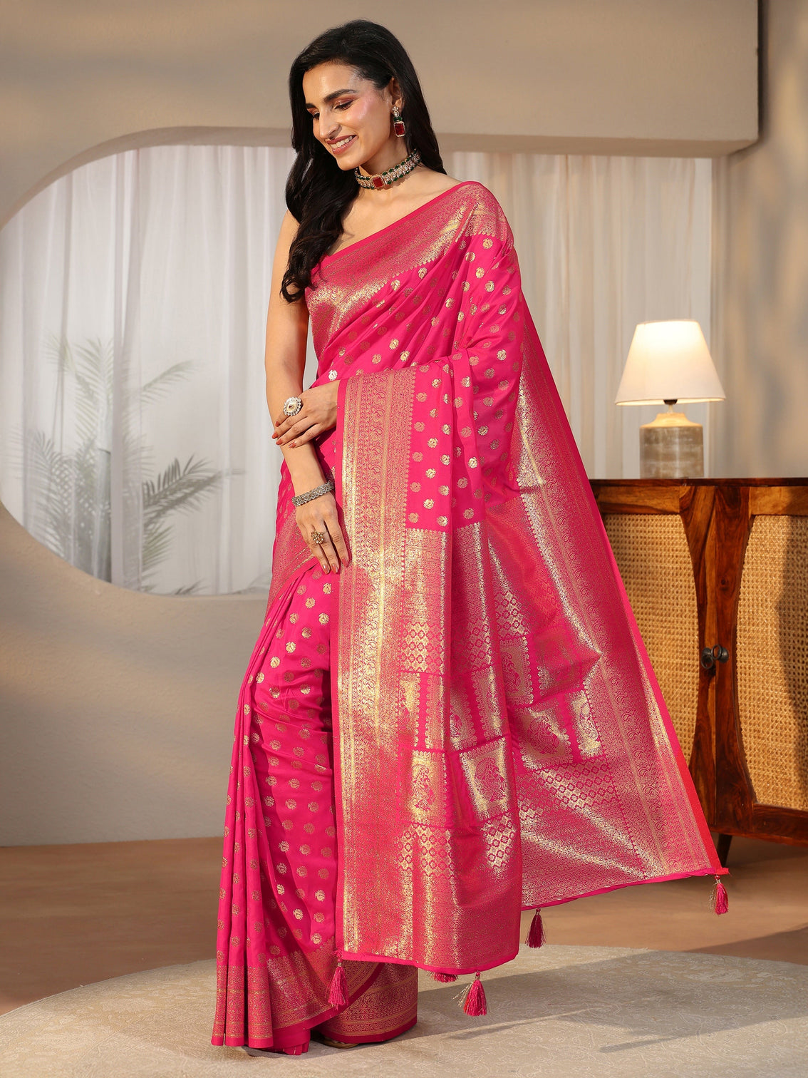 Mameraa Hot Pink Banarasi Silk Blend Saree
