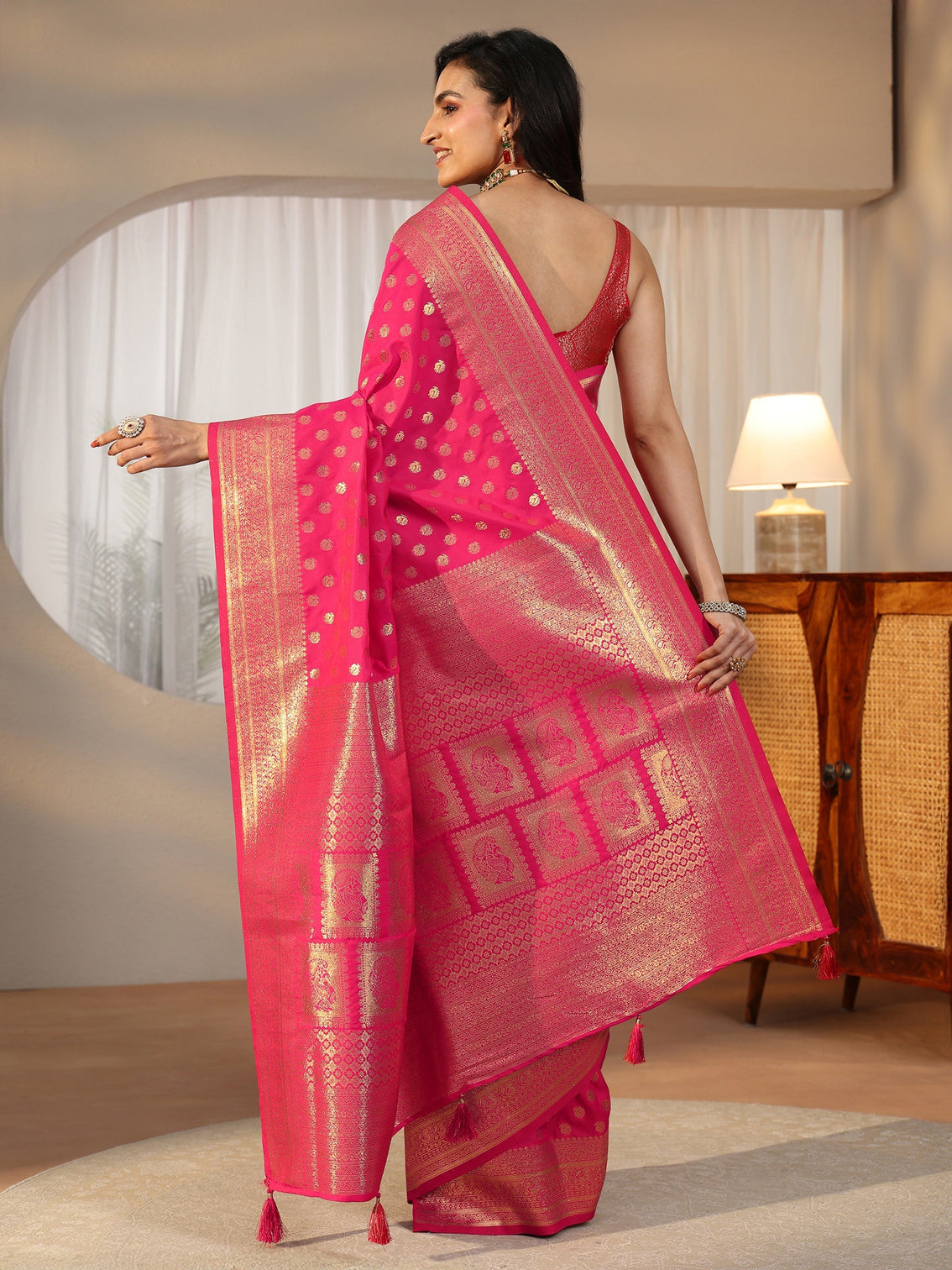 Mameraa Hot Pink Banarasi Silk Blend Saree