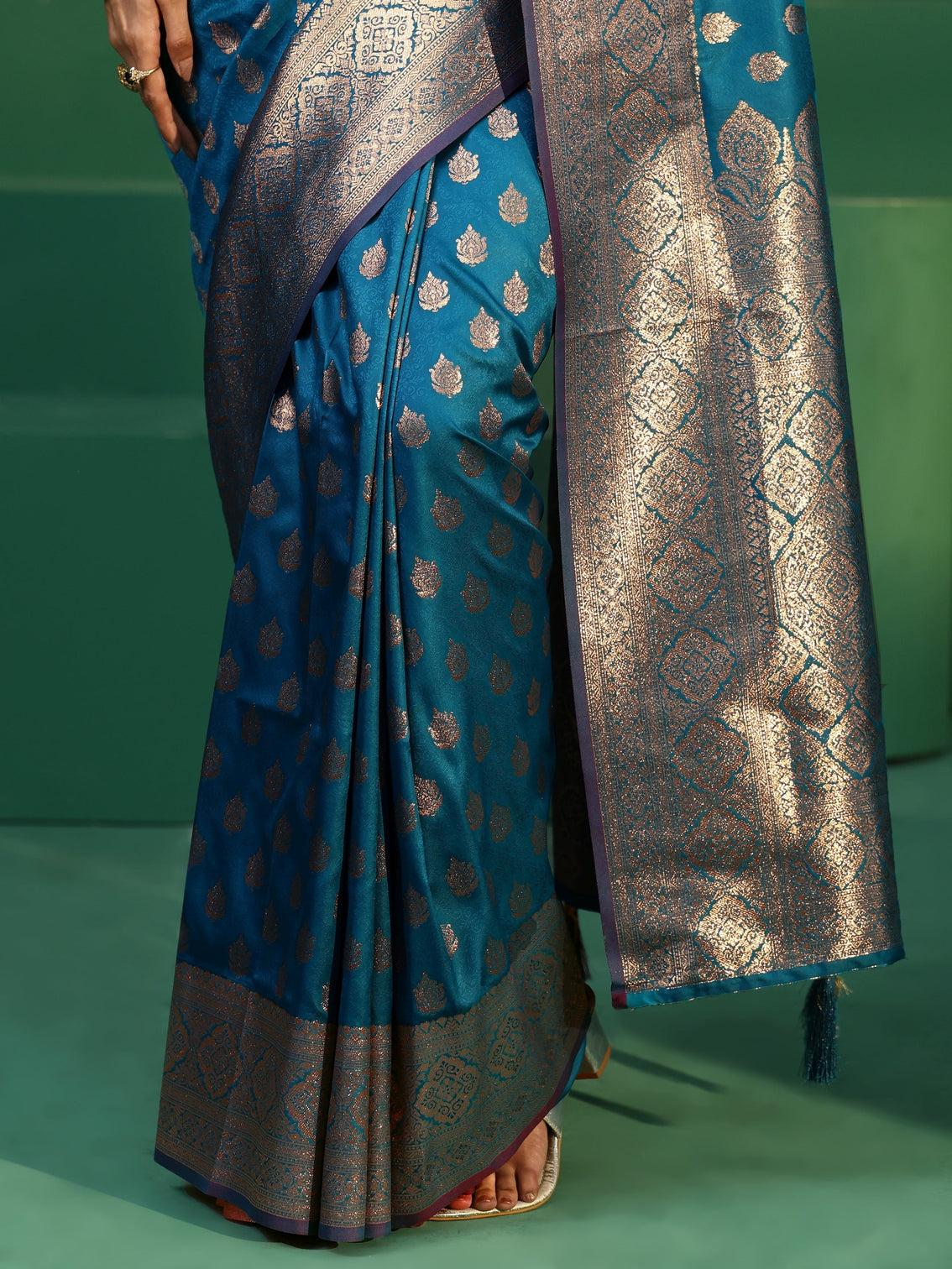 Mameraa Cerulean Blue Banarasi Silk Blend Saree