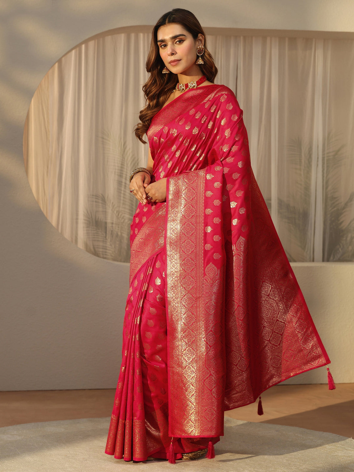Mameraa Hot Pink Banarasi Silk Blend Saree