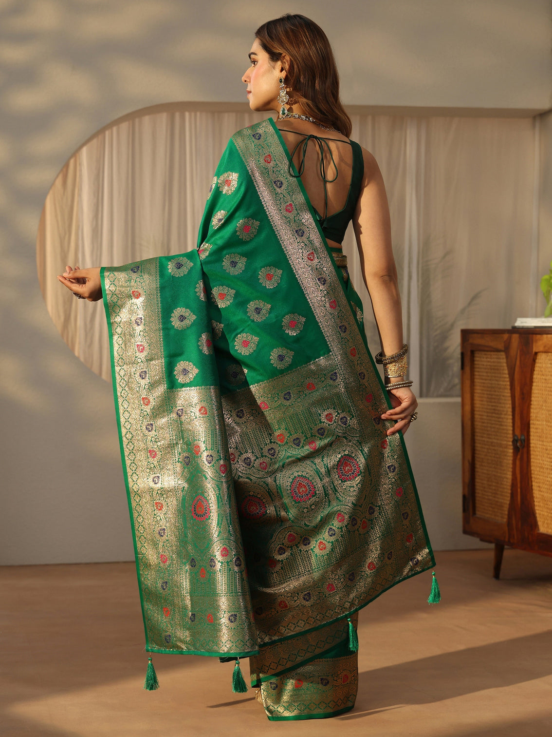 Mameraa Emerald Green Banarasi Silk Blend Saree