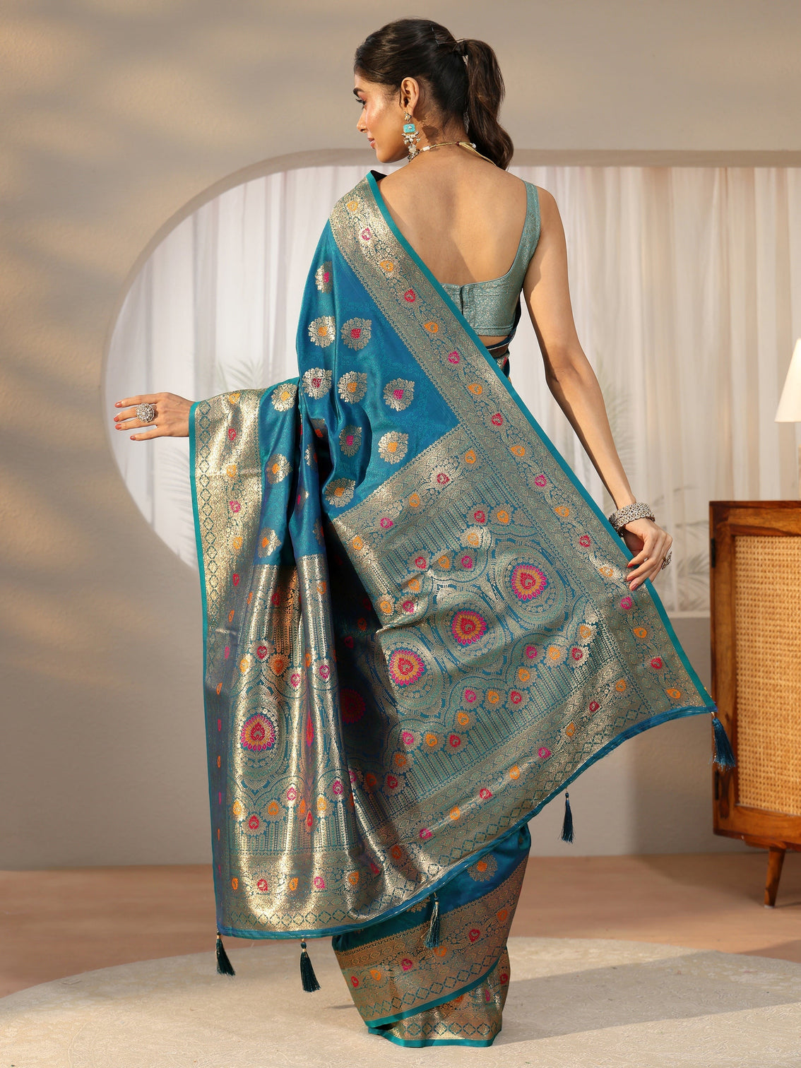Mameraa Teal Blue Banarasi Silk Blend Saree