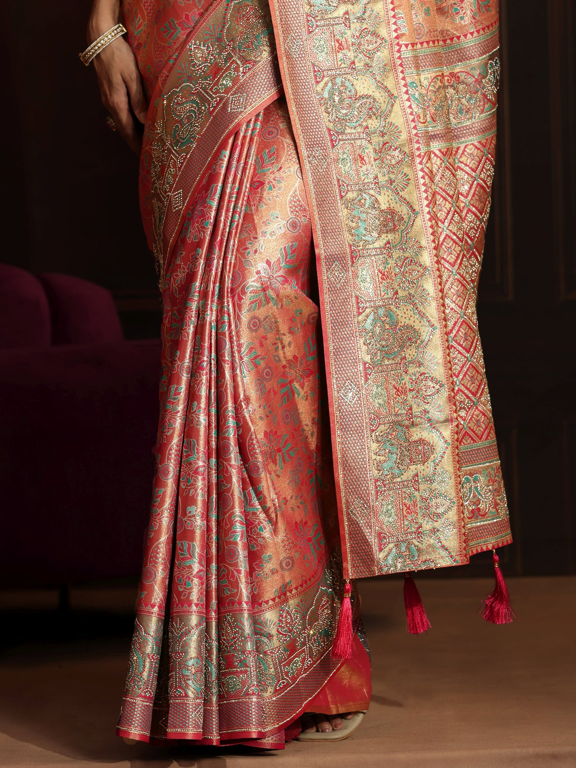 Mameraa Art Peach Pink Floral Woven Design Silk Blend Saree