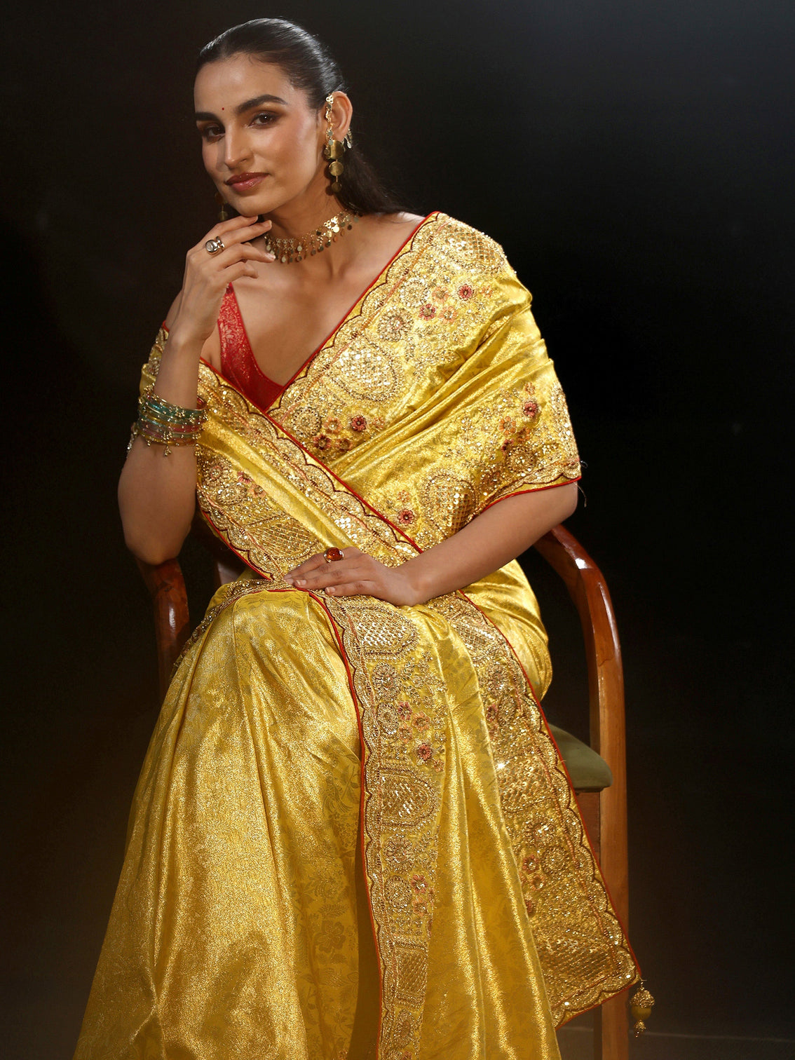 Mameraa Art Green Woven Design Silk Blend Saree with Embellished Border