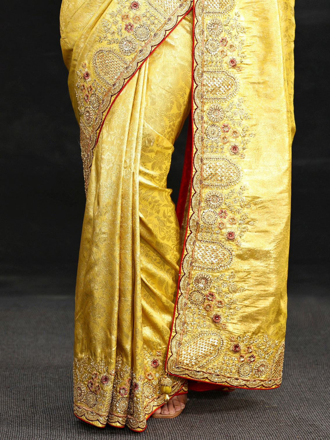 Mameraa Art Green Woven Design Silk Blend Saree with Embellished Border