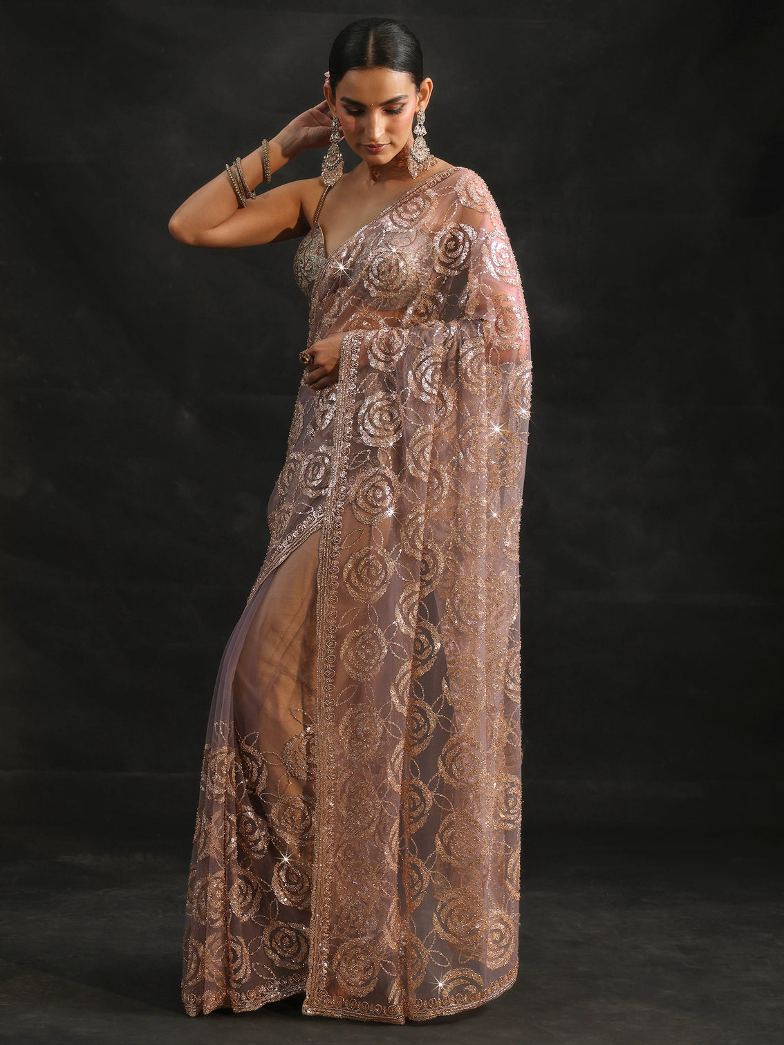 Mameraa Art Lavender Sequinned Rosette Design Net Saree