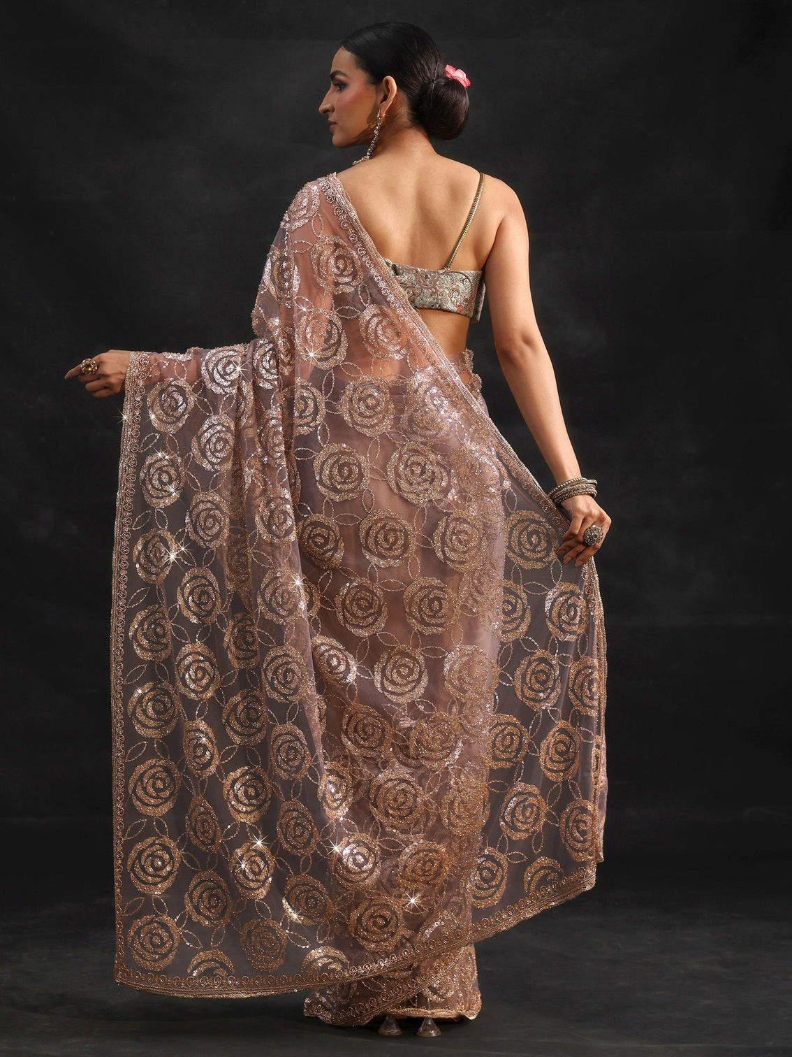 Mameraa Art Lavender Sequinned Rosette Design Net Saree
