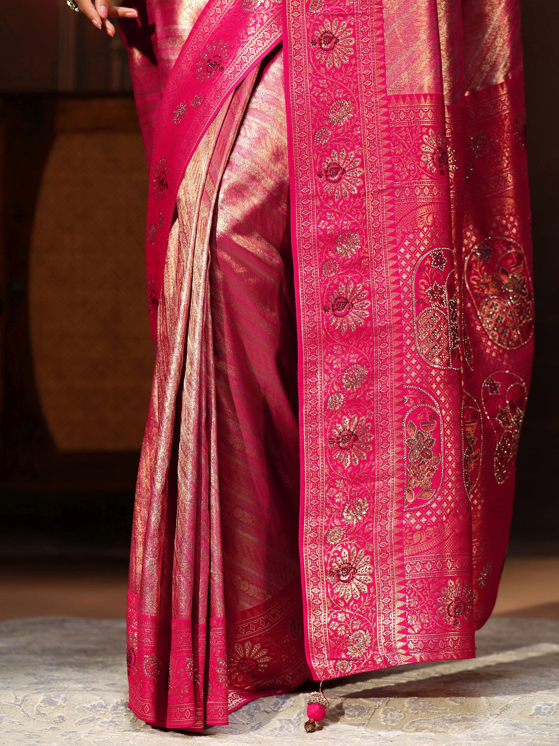 Mameraa Pink Banarasi Silk Blend Saree with Embellished Pallu