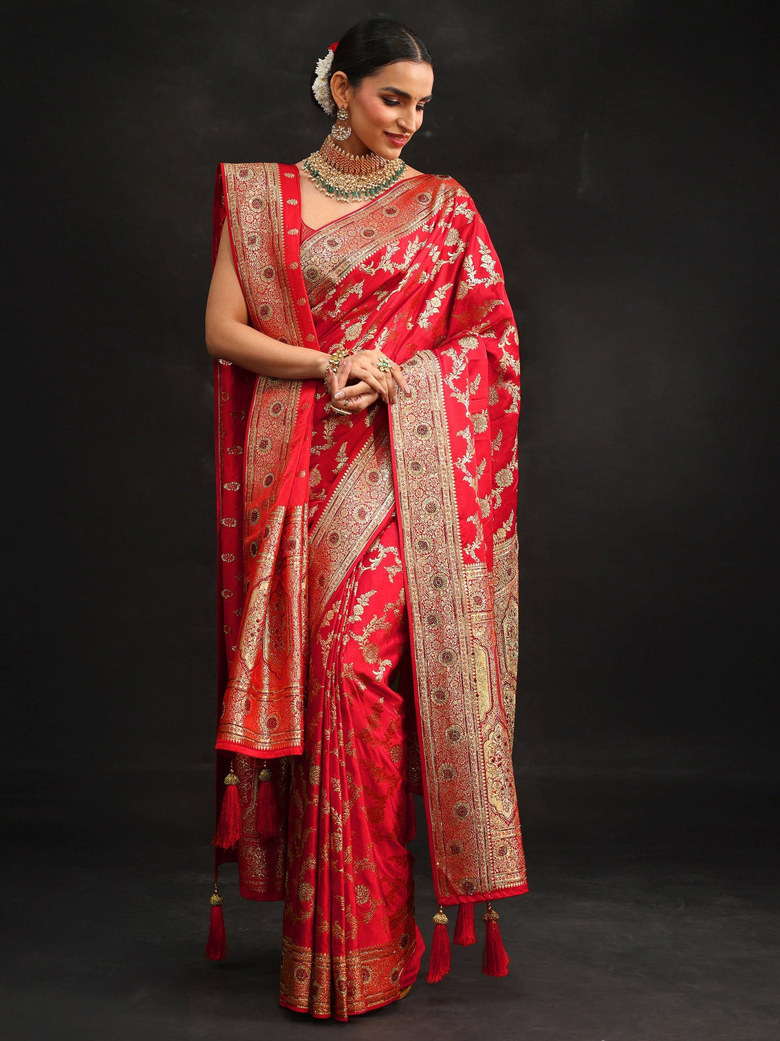 Mameraa Art Vermillion Red Floral Design Banarasi Silk Blend Saree with Dupatta