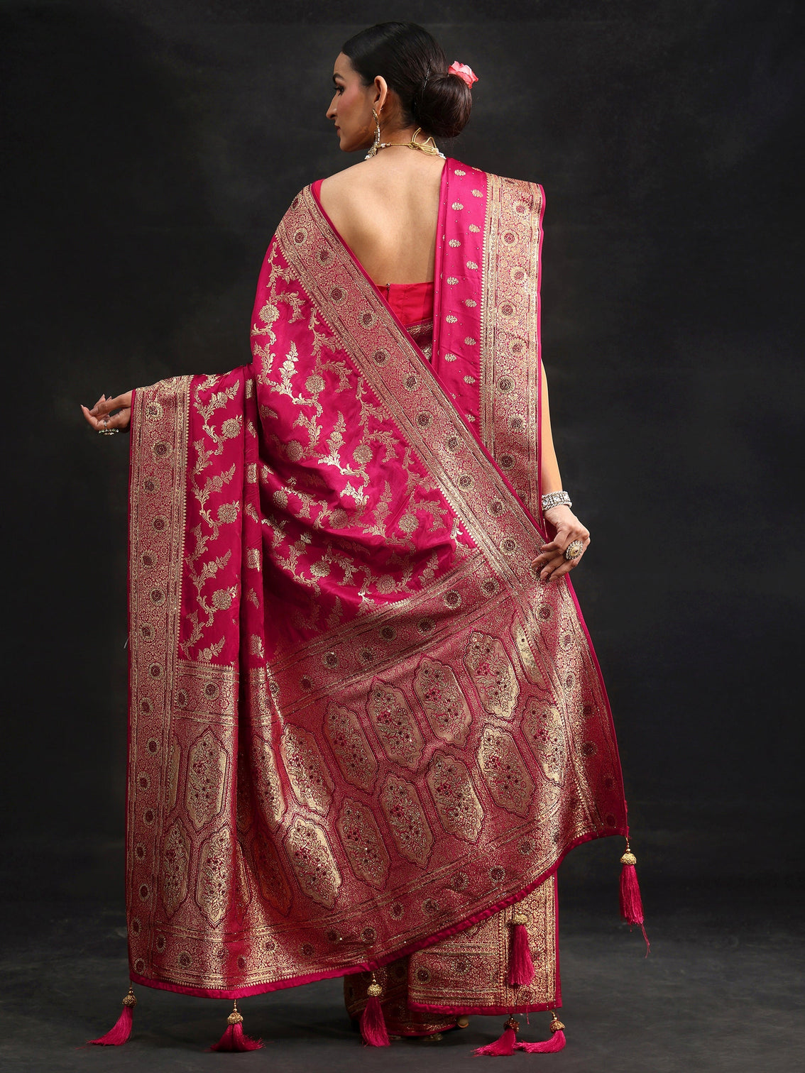 Mameraa Art Rani Pink Floral Design Banarasi Silk Blend Saree with Dupatta
