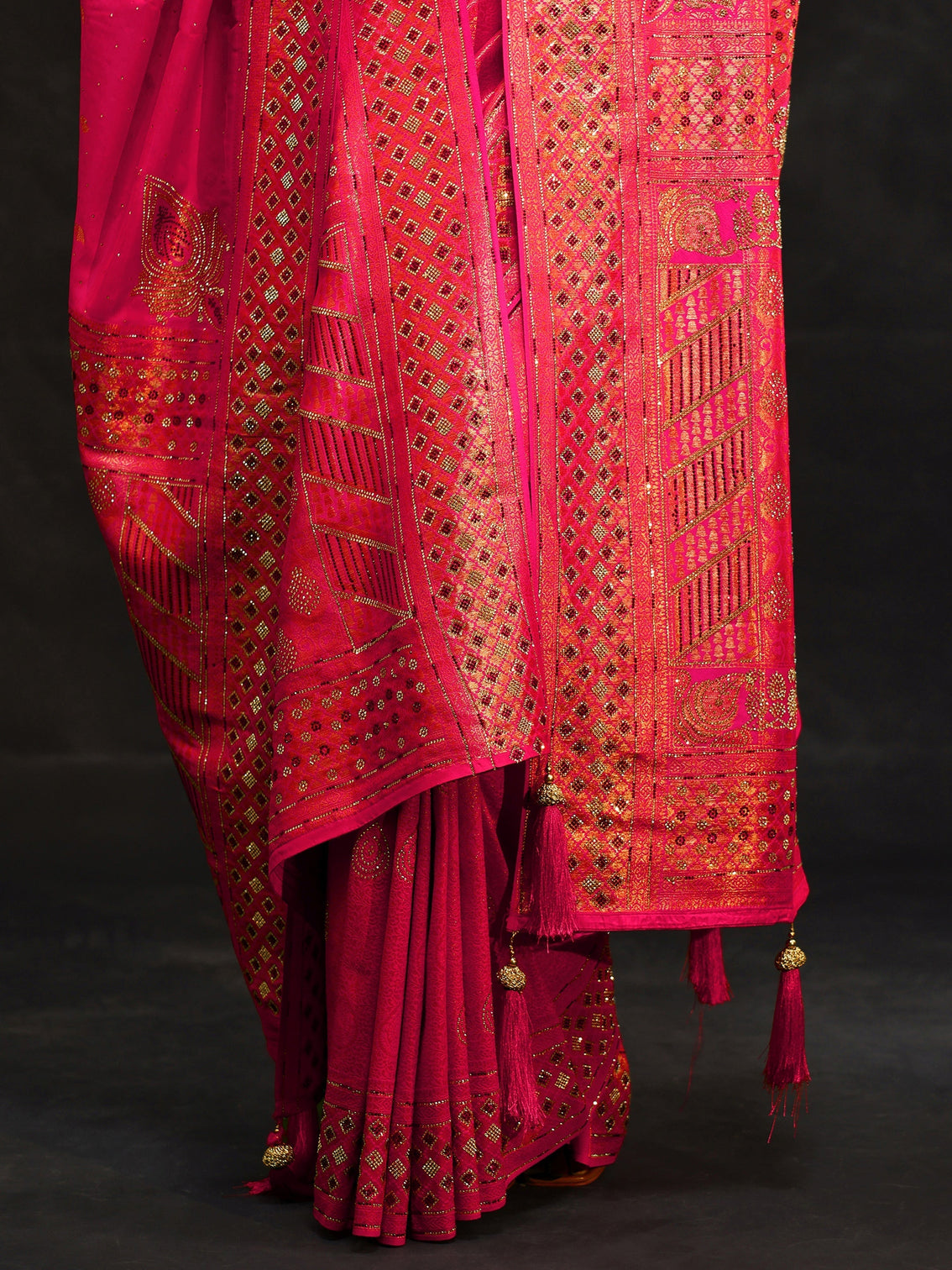 Mameraa Art Pink Embellished Banarasi Silk Blend Saree with Dupatta
