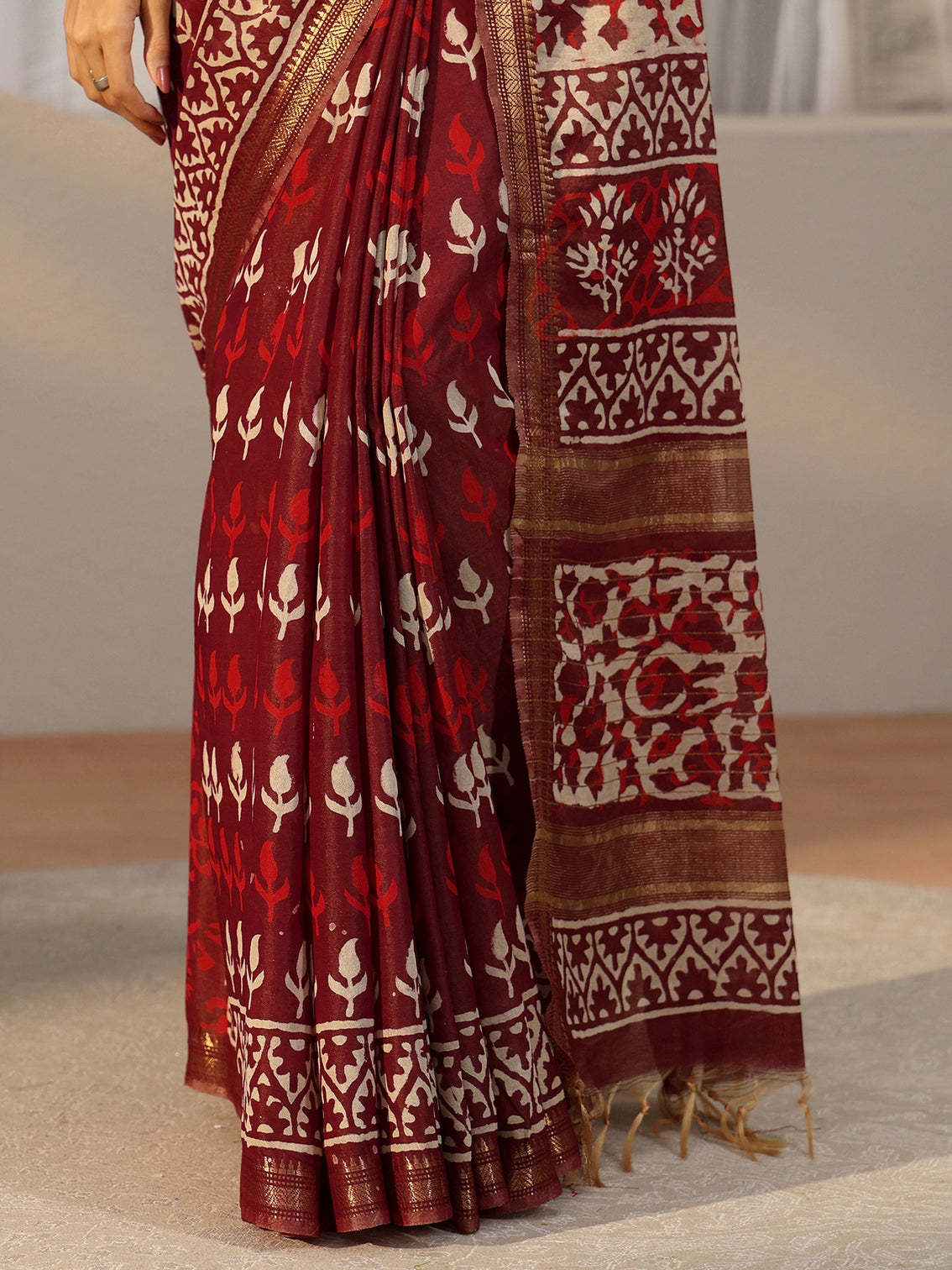 Mameraa Maroon Block Print Cotton Saree