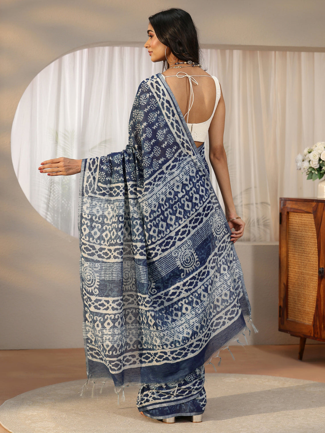 Mameraa Indigo Blue Dabu Print Cotton Saree
