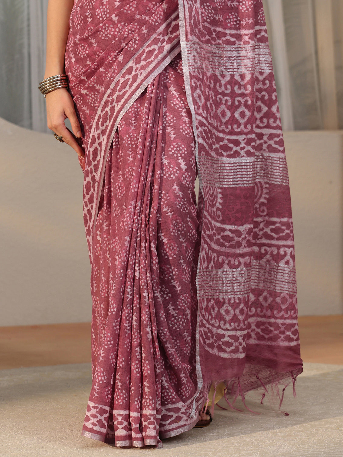 Mameraa Dusty Rose Pink Dabu Print Cotton Saree