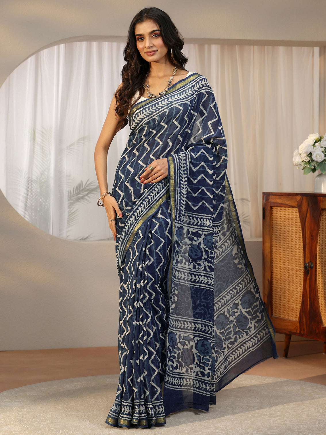 Mameraa Indigo Blue Chevron Dabu Print Cotton Saree