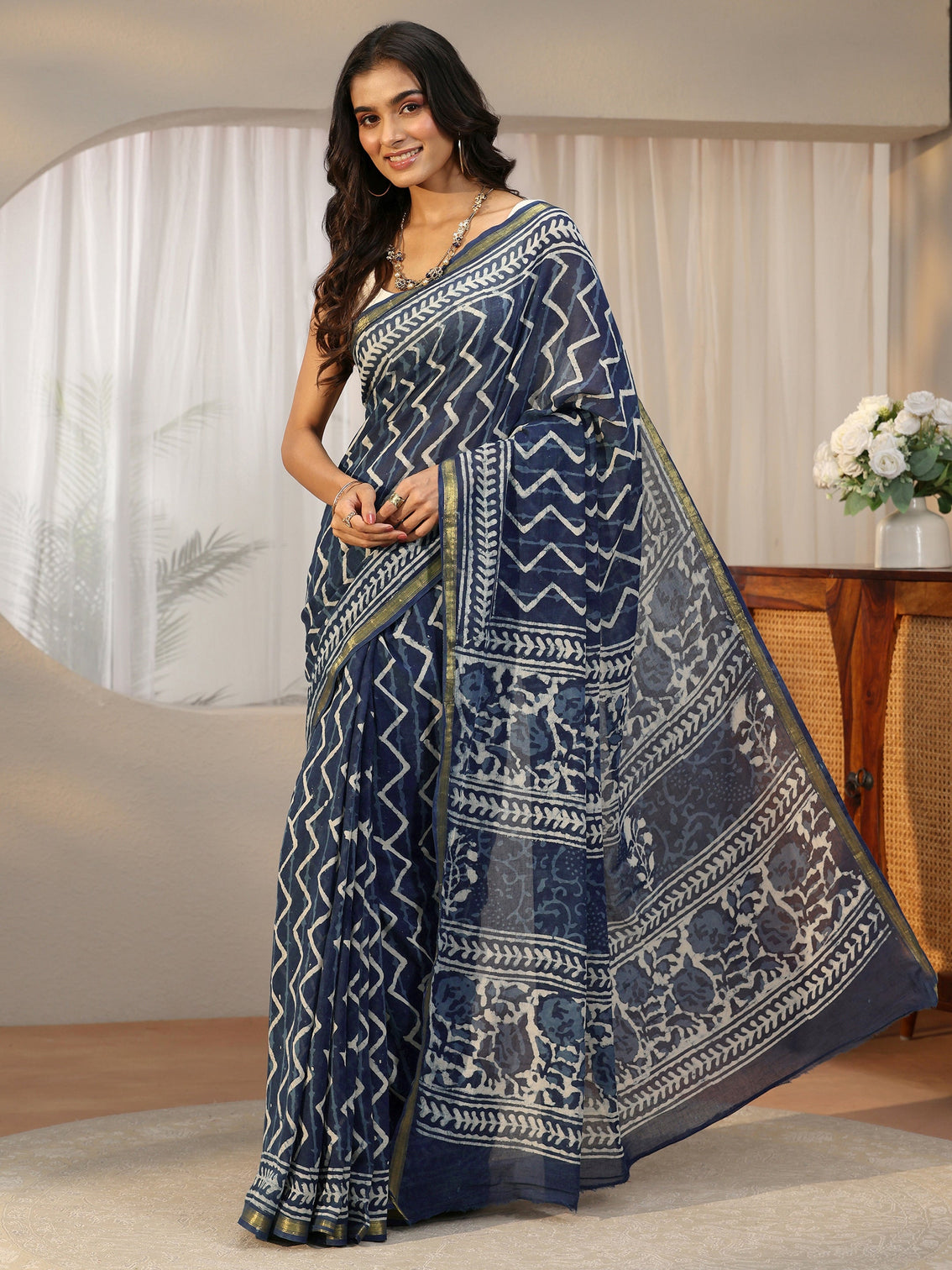 Mameraa Indigo Blue Chevron Dabu Print Cotton Saree