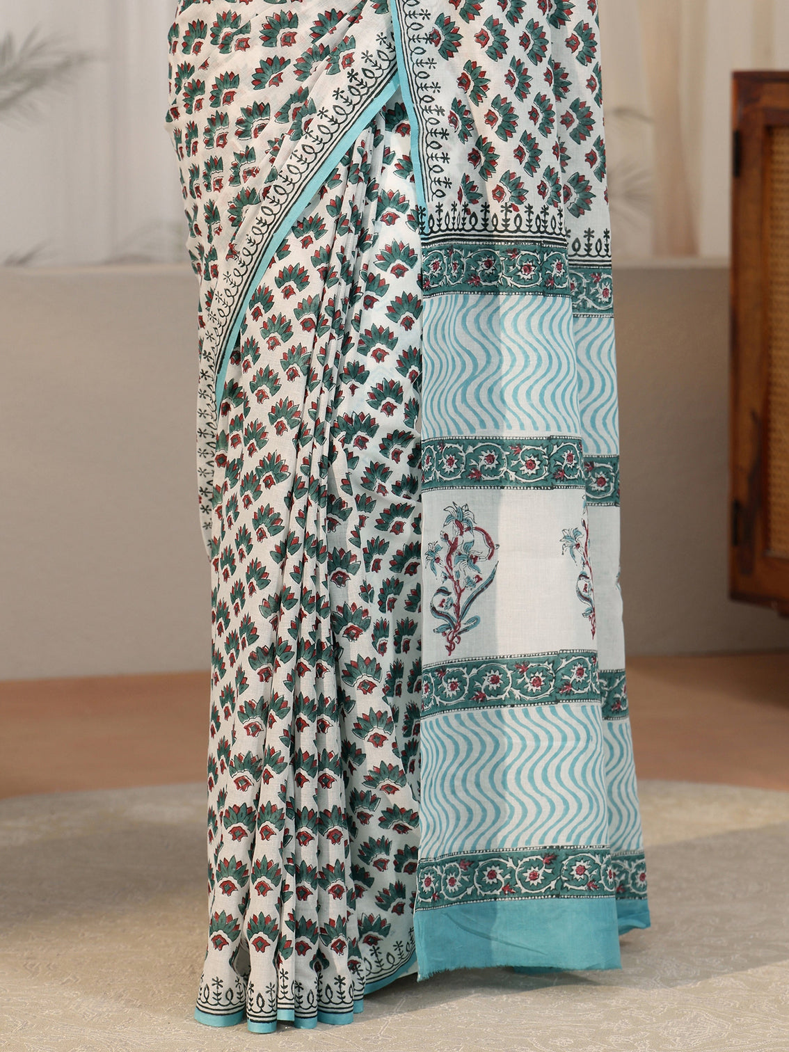 Mameraa White Floral Block Print Cotton Saree