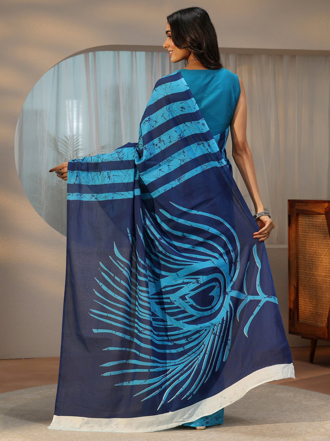 Mameraa Cerulean Blue Batik Print Cotton Saree