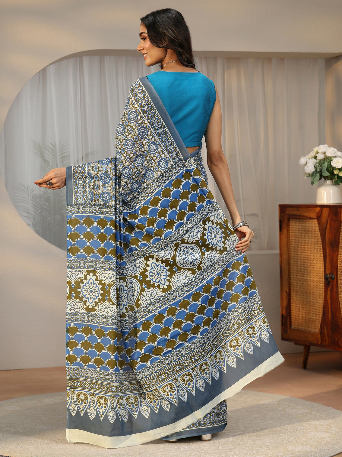 Mameraa Dusty Blue Floral Printed Cotton Saree