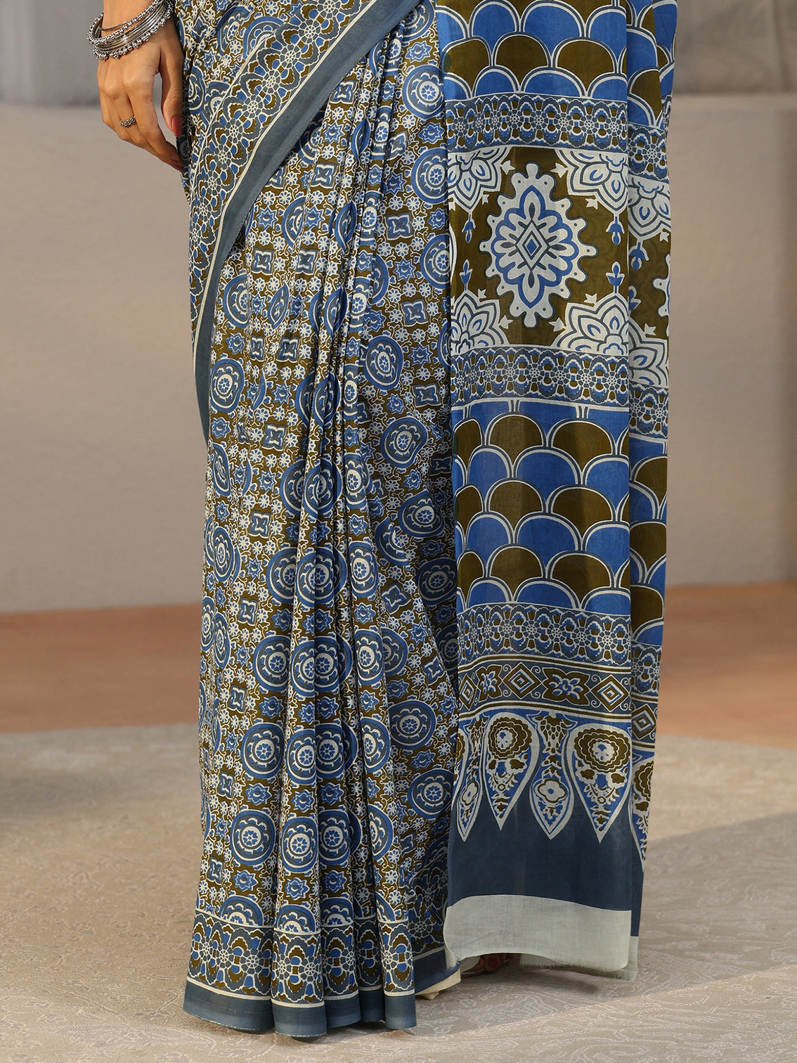Mameraa Dusty Blue Floral Printed Cotton Saree