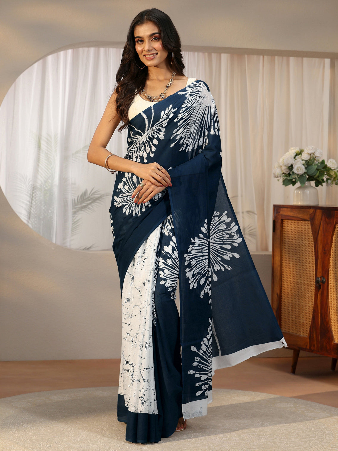 Mameraa Navy Blue Screen Printed Cotton Saree