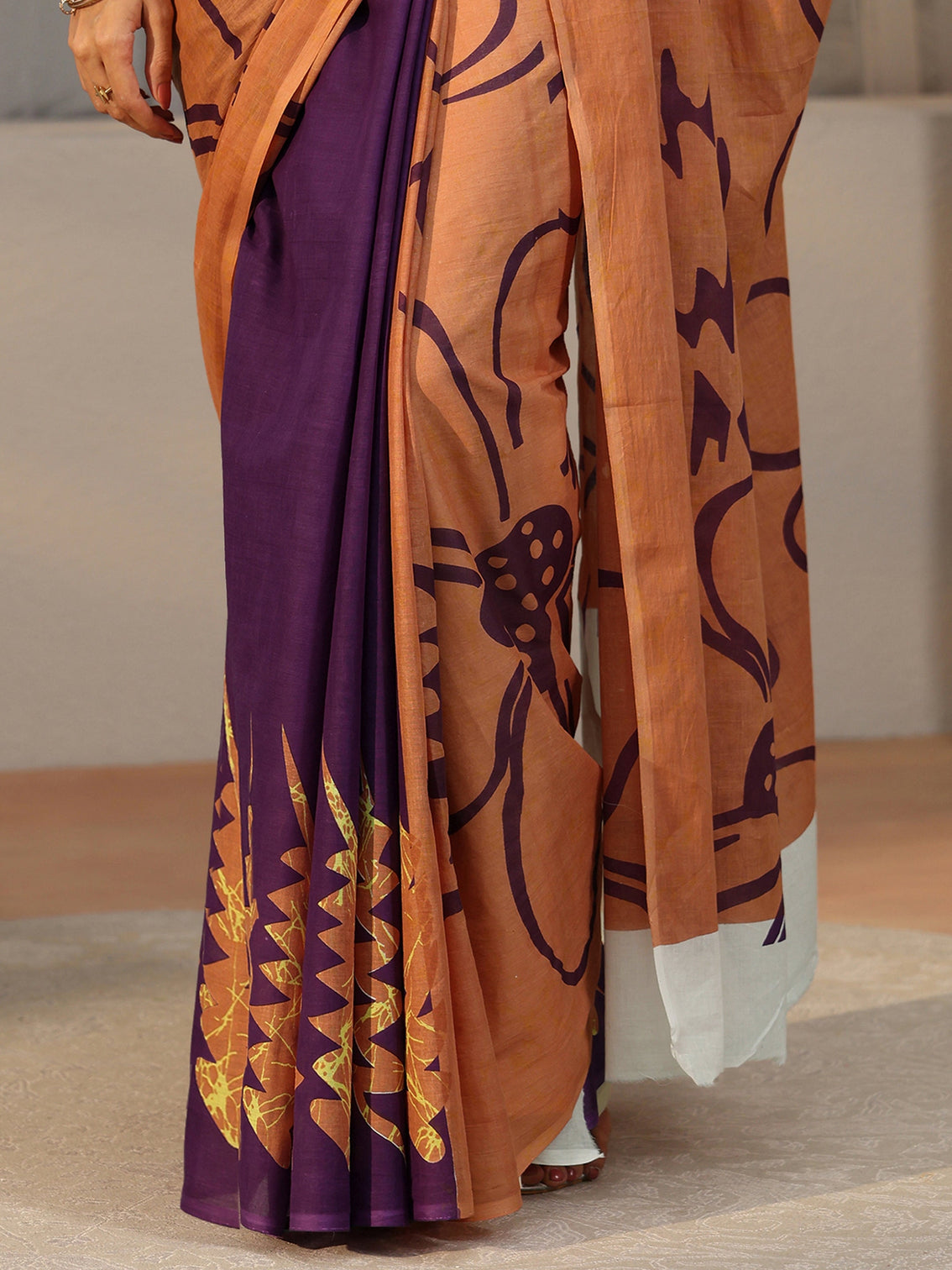 Mameraa Brown Abstract Printed Cotton Saree