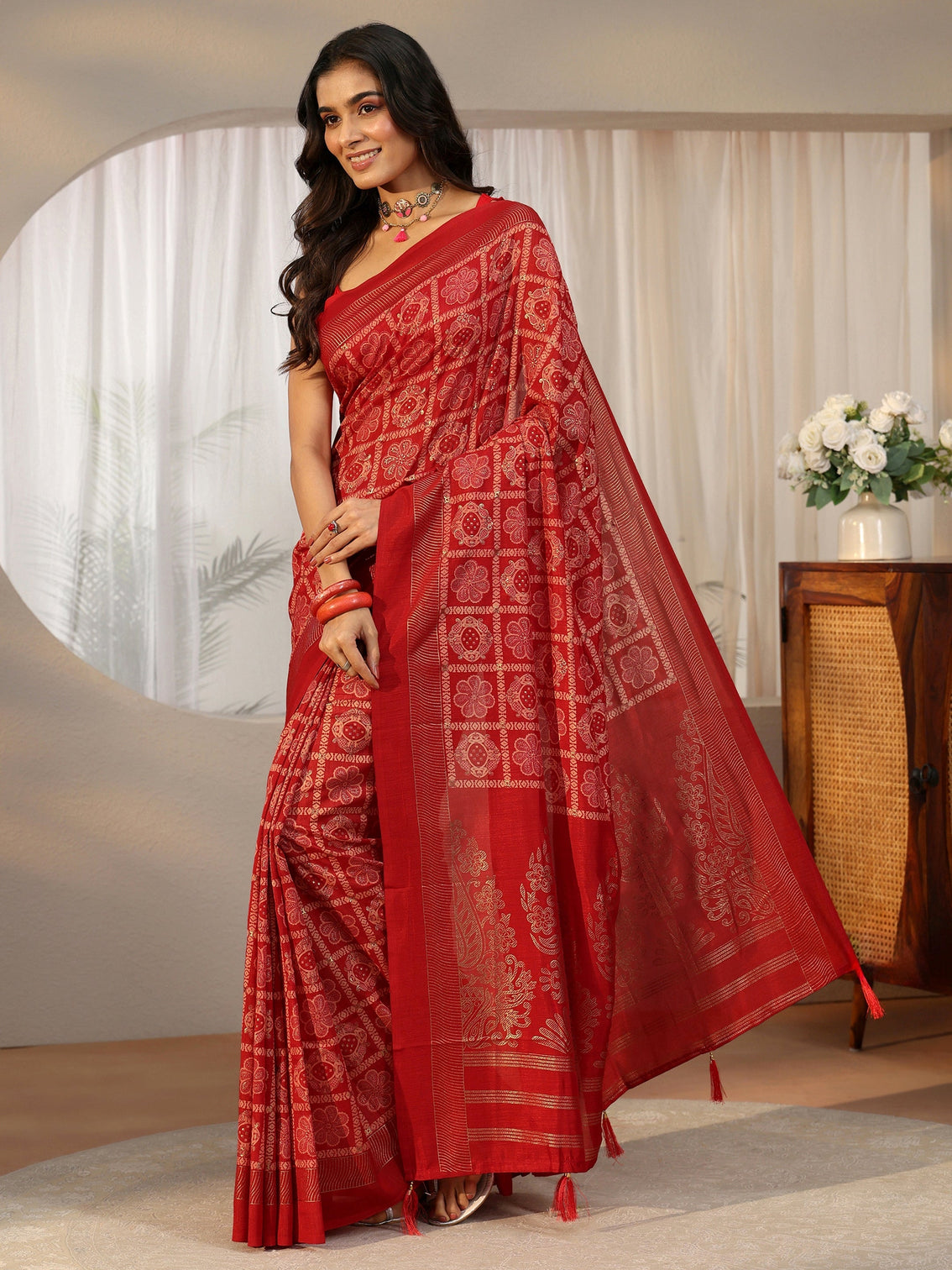 Mameraa Vermilion Red Gharchola Silk Blend Saree