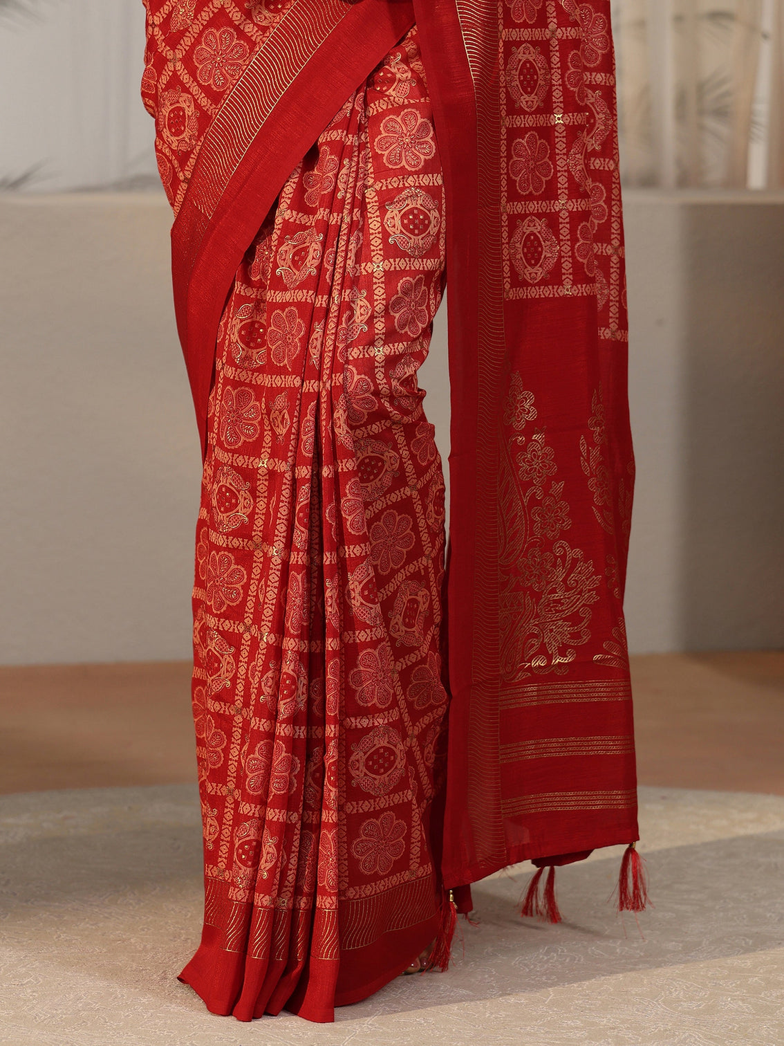 Mameraa Vermilion Red Gharchola Silk Blend Saree