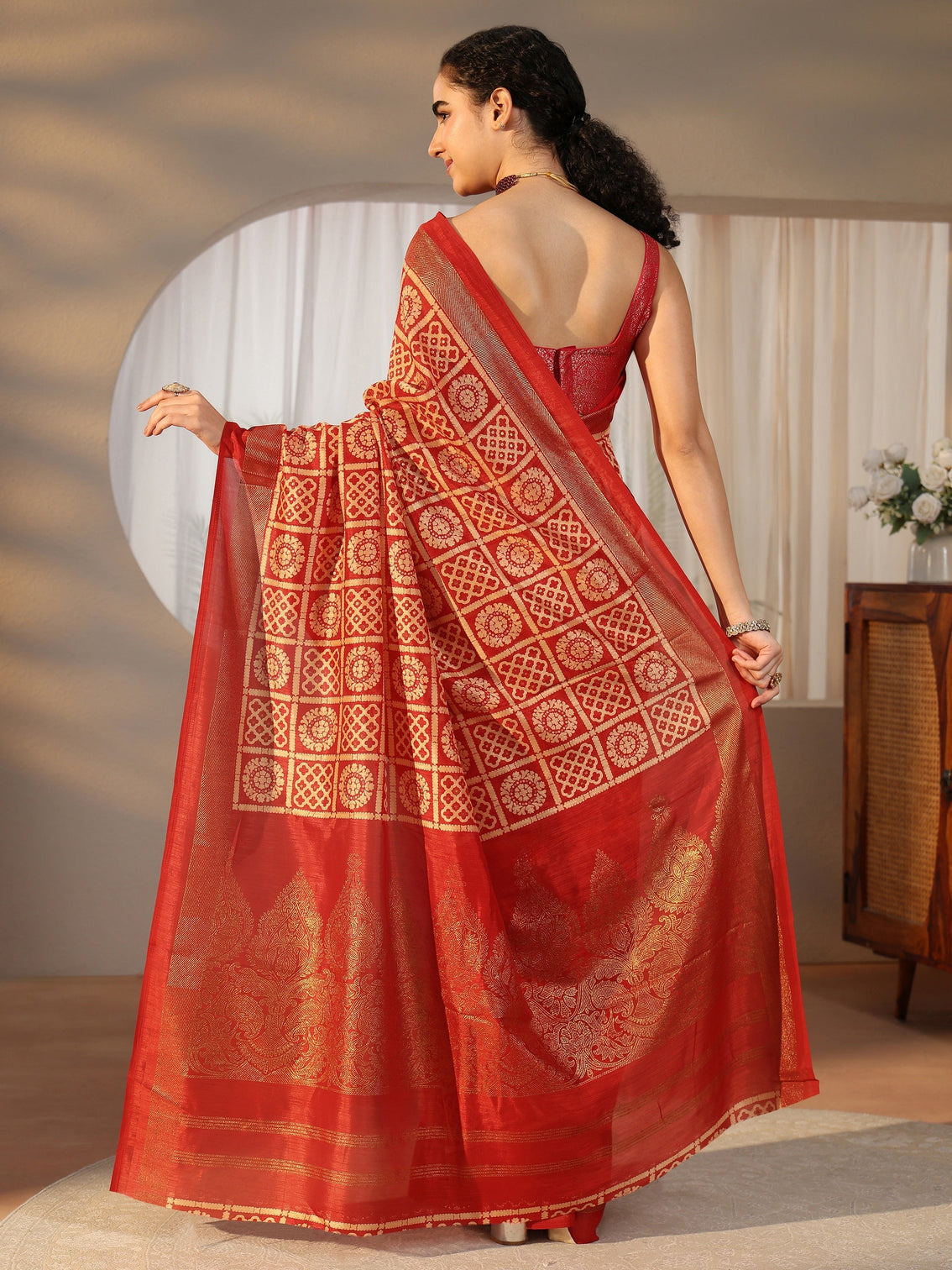 Mameraa Vermilion Red Printed Silk Blend Saree