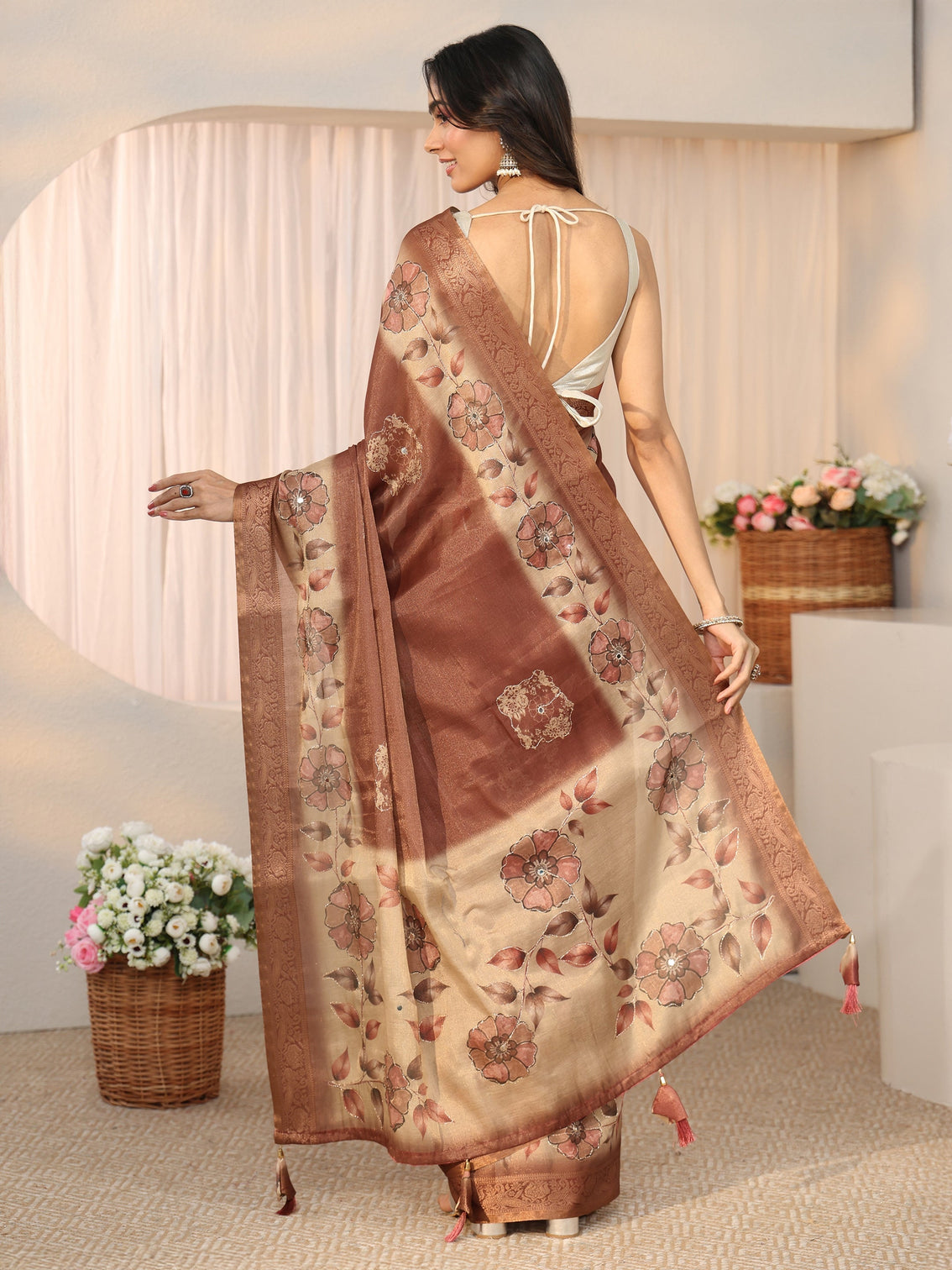 Mameraa Brown Floral Printed Ombre Silk Blend Saree