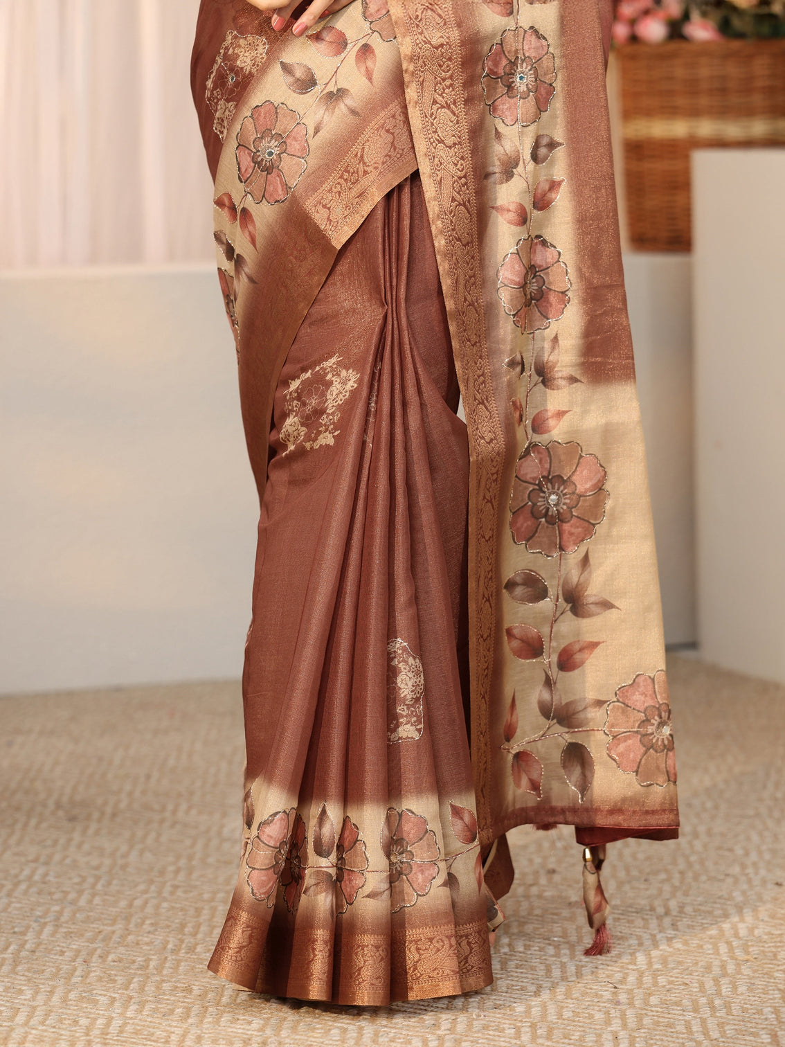 Mameraa Brown Floral Printed Ombre Silk Blend Saree