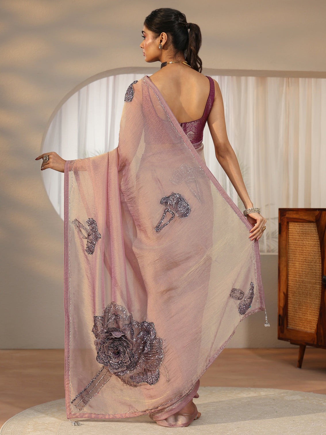 Mameraa Art Mameraa Art Mauve Sequined Floral Applique Tissue Saree