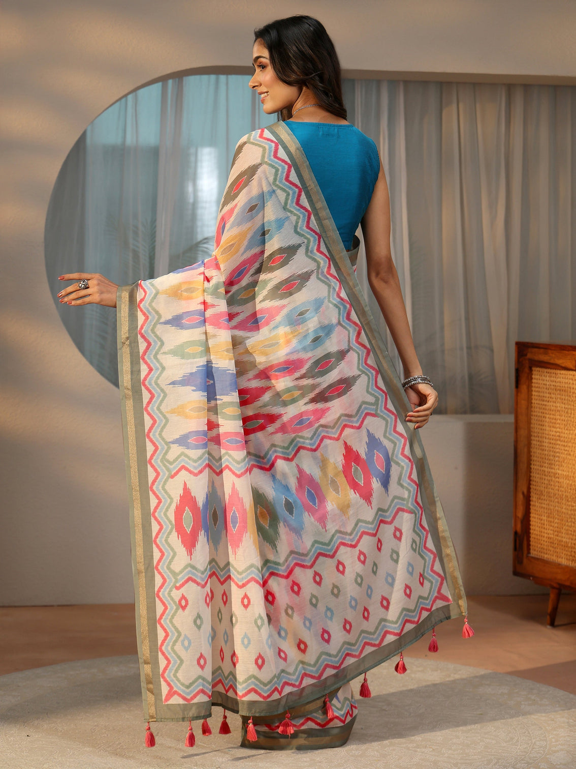 Mameraa White Ikat Printed Cotton Blend Saree