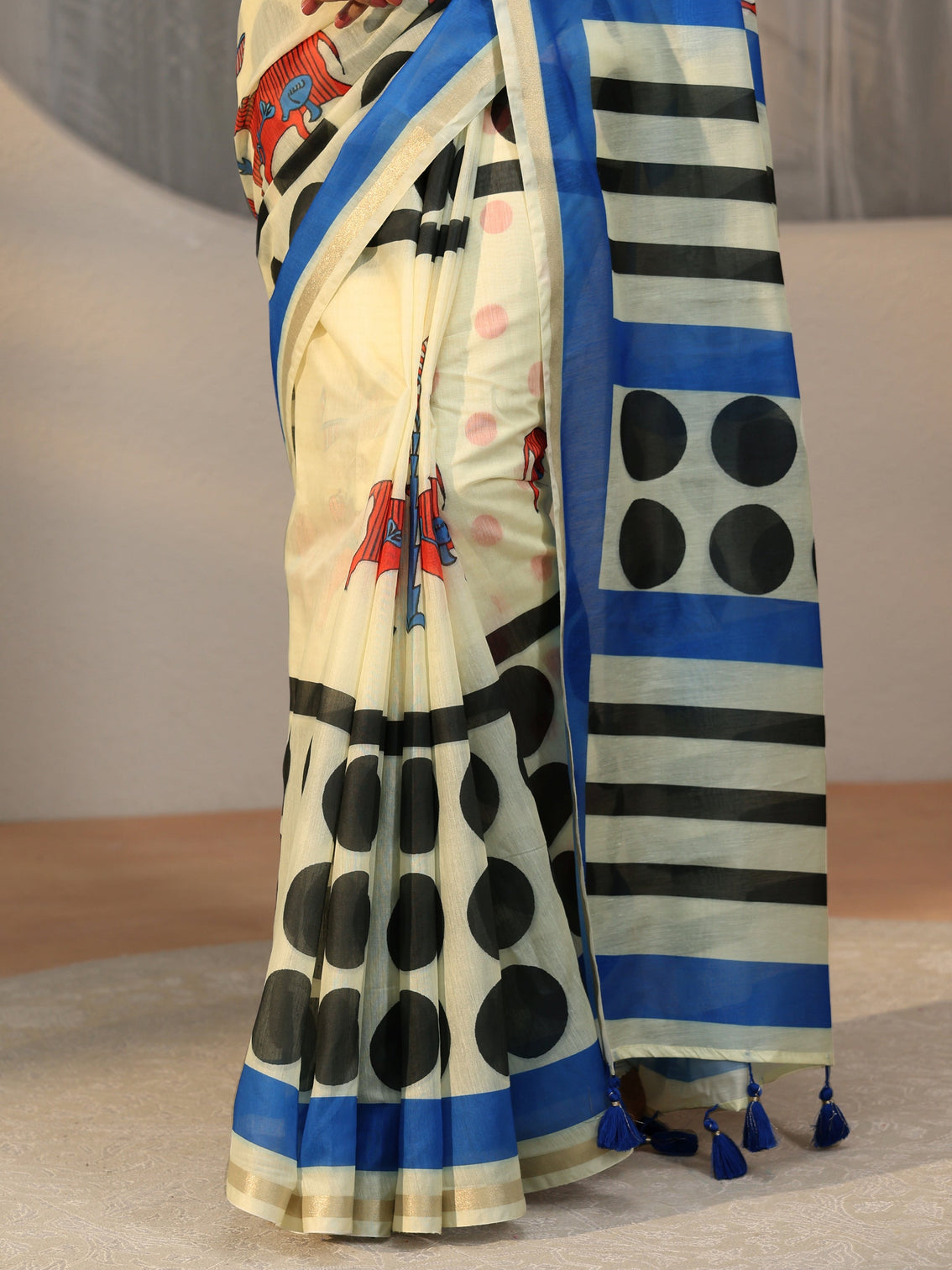 Mameraa Beige Polka Dot Print Cotton Blend Saree