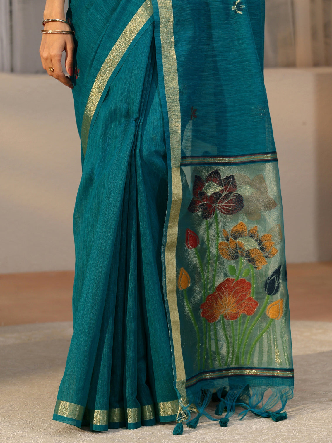 Mameraa Teal Blue Woven Design Floral Pallu Silk Blend Saree