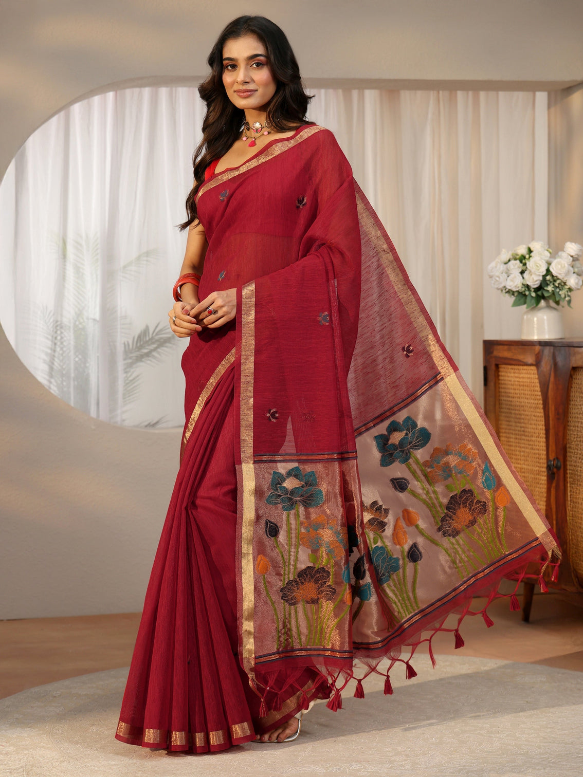 Mameraa Crimson Red Woven Design Floral Pallu Silk Blend Saree