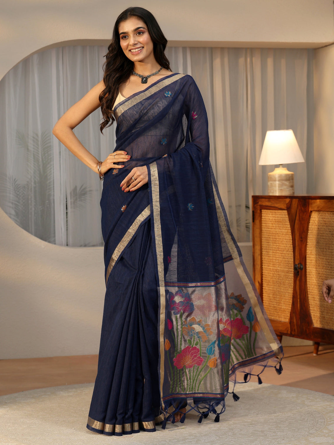 Mameraa Navy Blue Woven Design Floral Pallu Silk Blend Saree