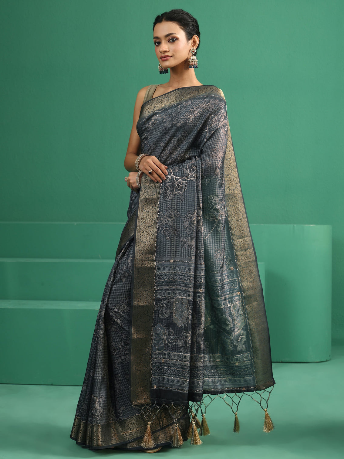 Mameraa Navy Blue Floral Printed Silk Blend Saree with Woven Design Border