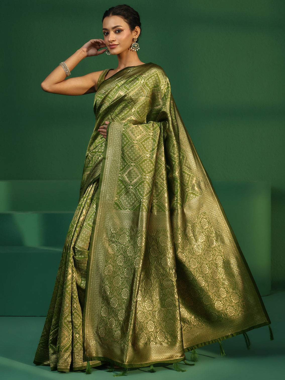 Mameraa Leaf Green Brocade Saree