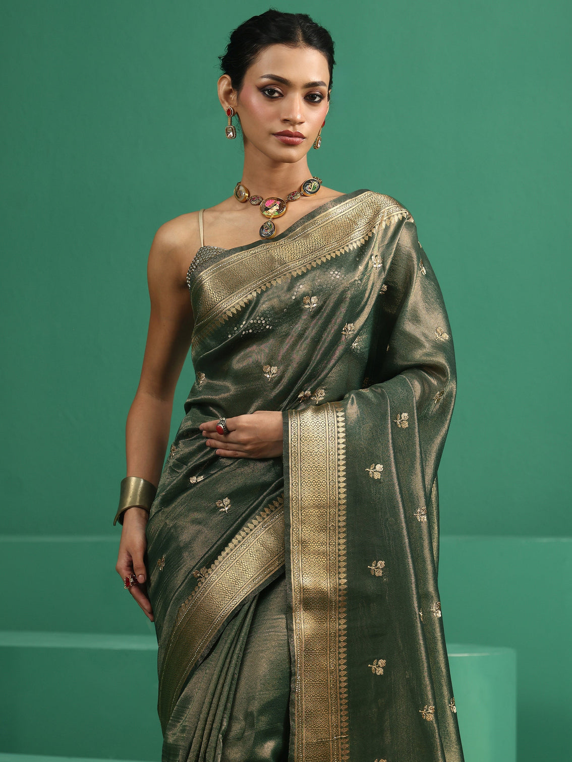 Mameraa Green Floral Embroidered Tissue Saree