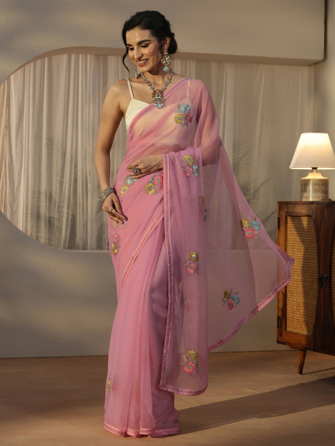 Mameraa Pink Floral Embroidered Chiffon Saree